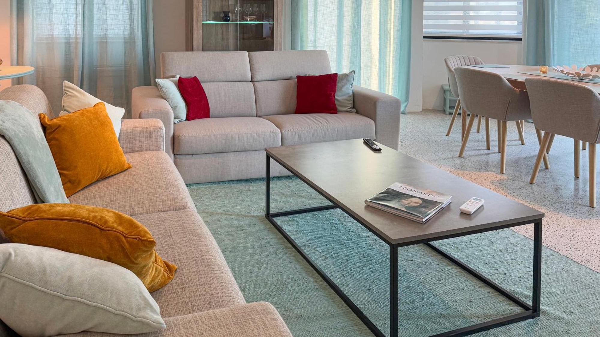 Apartment Spaciously Cosy 3bd In - Yacht Marina & Valletta Views *