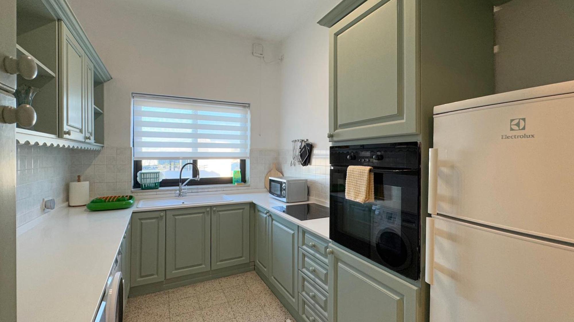 Apartment Spaciously Cosy 3bd In - Yacht Marina & Valletta Views *