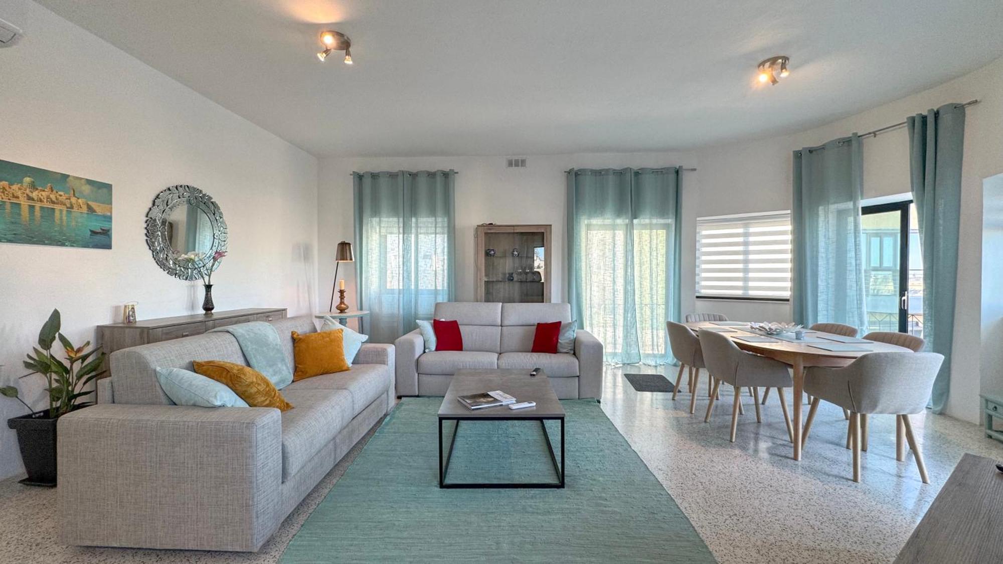 Spaciously Cosy 3bd In - Yacht Marina & Valletta Views Apartment Ta Xbiex